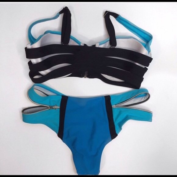 Bikini - Picture 2 of 2