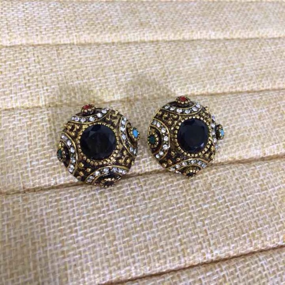 Vintage royal golden earrings