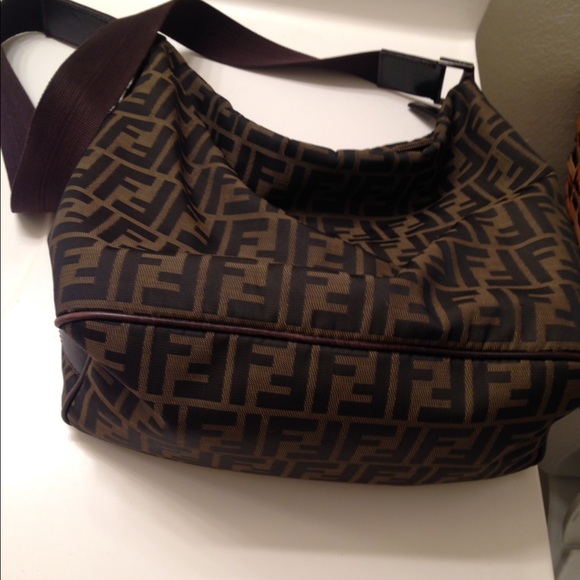 Fendi - Picture 2 of 3