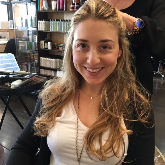 Meet your Posher, Kate - Picture 2 of 2