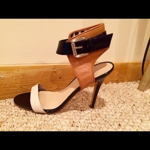 Sexy Guess Sandal Pumps