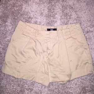 KHAKI SHORTS