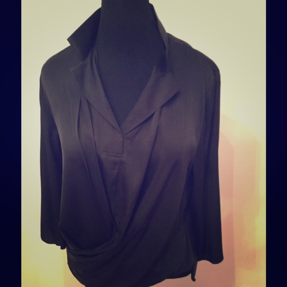 Ellie Tahari the Katie Blouse. NWT