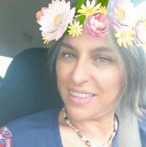 Meet your Posher, Aida