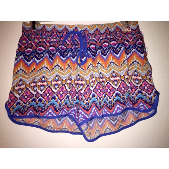 Flowy shorts🌻