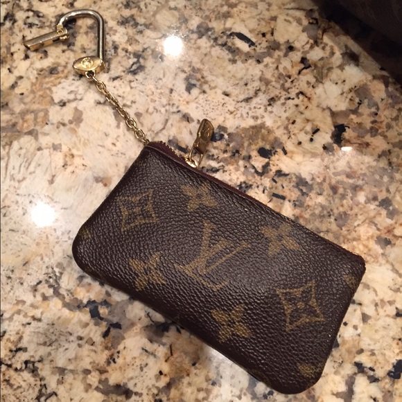 Louis Vuitton Accessories - Louis Vuitton key holder