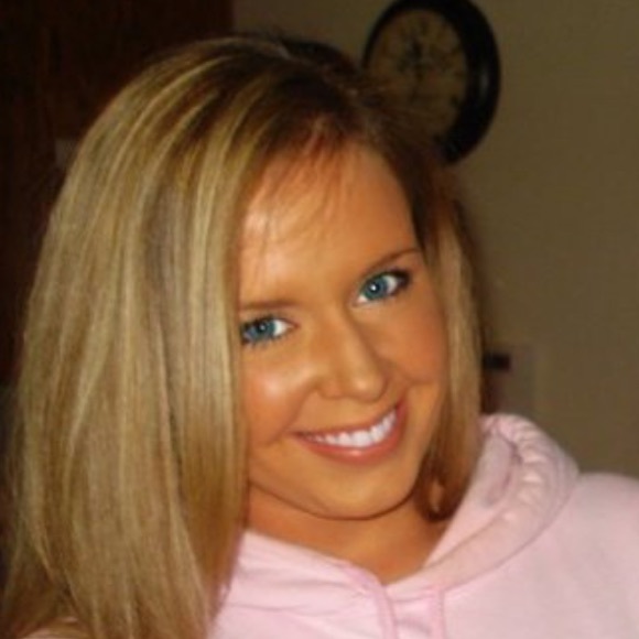 Meet your Posher, Felicia