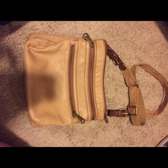 Fossil crossbody. 2 years old. Used minimally