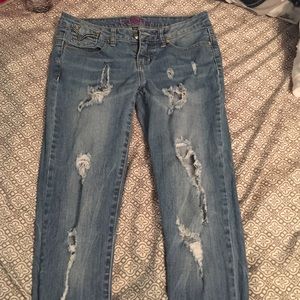Destroyed skinny jeans