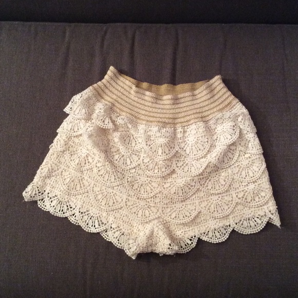 URBAN OUTFITTERS Shorts Sz M