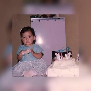 Meet your Posher, Erika paola