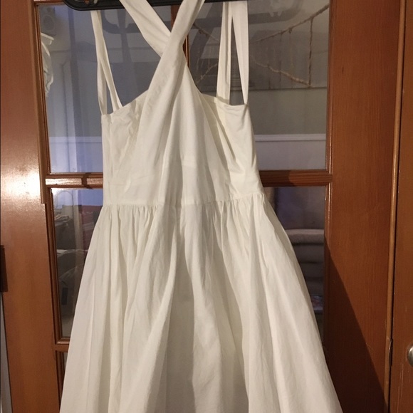 Kate hudson's sexy white cocktail dress - Picture 2 of 3