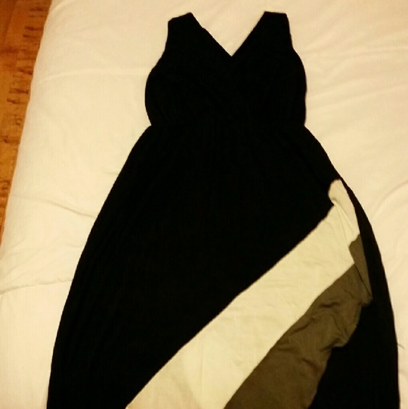 Adorable deep v maxi dress