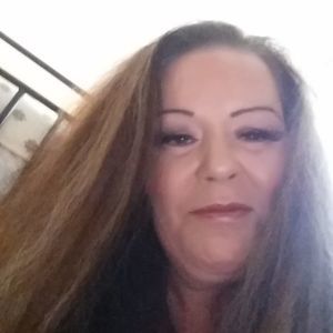 Meet your Posher, Adina