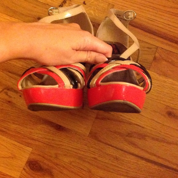 Heels - Picture 3 of 3