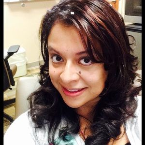 Meet your Posher, Yesenia