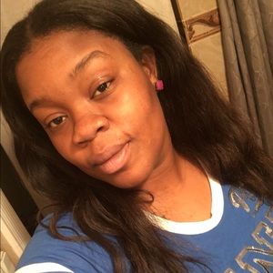 Meet your Posher, Tolia