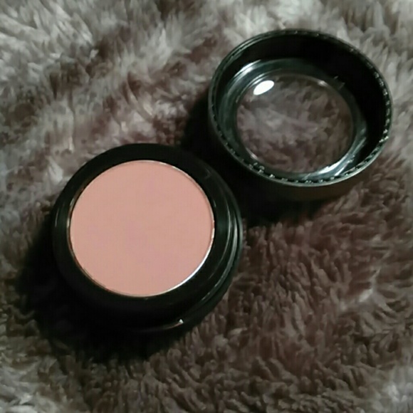RARE Trucco Eyeshadow