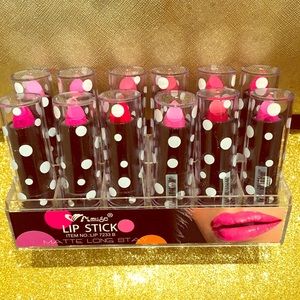 ⭐️12 Matte Lipstick⭐️