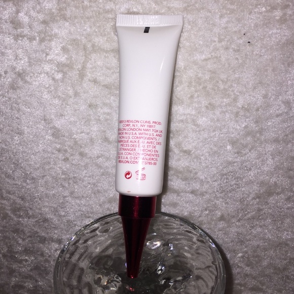 Revlon Age Defying Wrinkle Remedy Line Filler - Picture 2 of 2