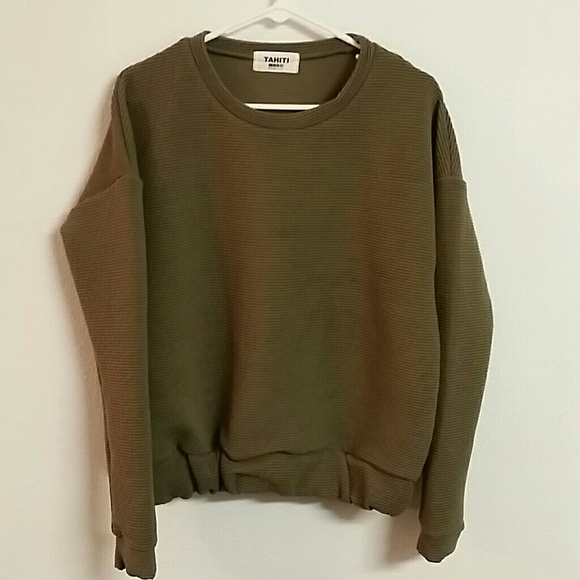 Sweatshirt