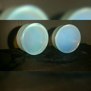 Stone plugs (opalite)