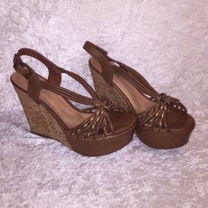 Aldo Strappy Brown Open Toe Wedge Heel Platform Sz 8.5