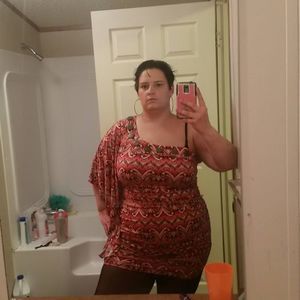 Meet your Posher, Alejandra