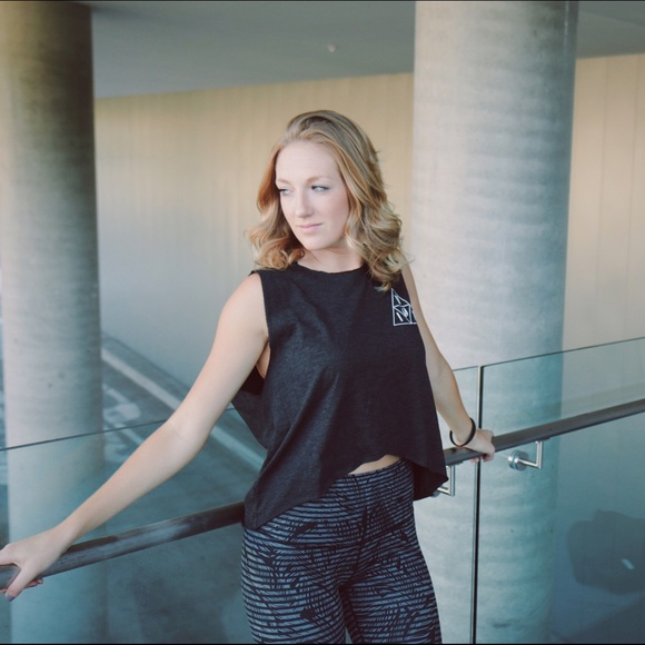 Meet your Posher, Miranda - Picture 3 of 4