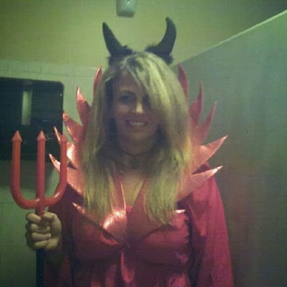 Meet your Posher, Evelyn - Picture 2 of 2