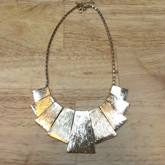 Statement necklace