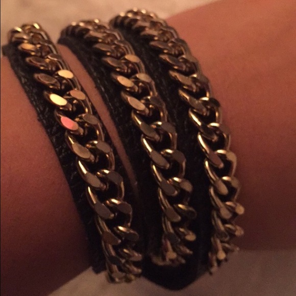 Gold chain/ leather bracelet - Picture 2 of 3