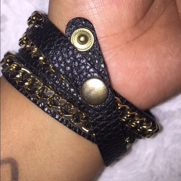 Gold chain/ leather bracelet - Picture 3 of 3