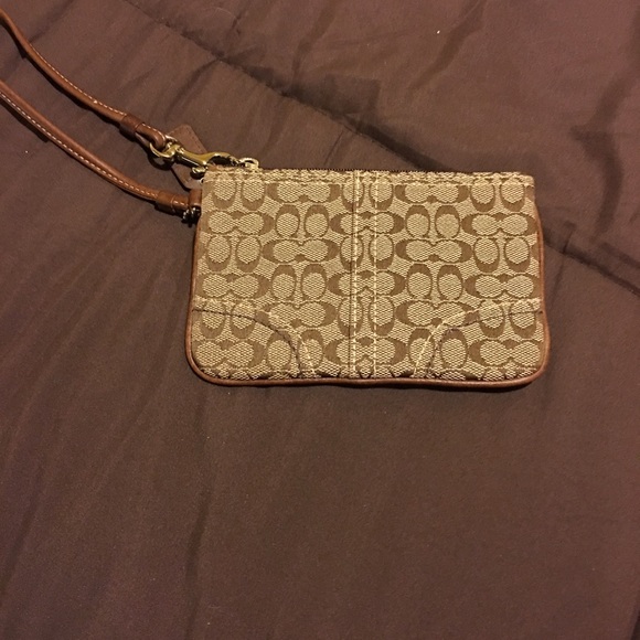 Coach wristlet new without tags.
