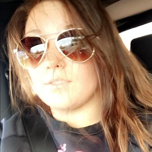 Meet your Posher, Ellen