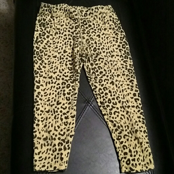 Capri Leopard Print Leggings - Picture 1 of 1