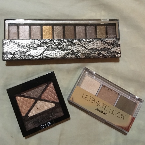 Eyeshadow pallet trio