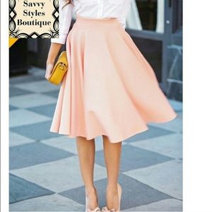 Chic pink midi skirt
