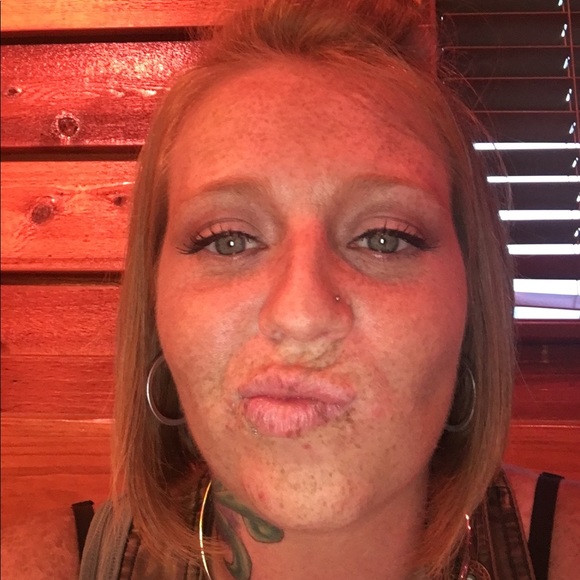 Meet your Posher, Keesha - Picture 2 of 2