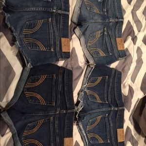 FOUR HOLLISTER SHORTS SIZE 3