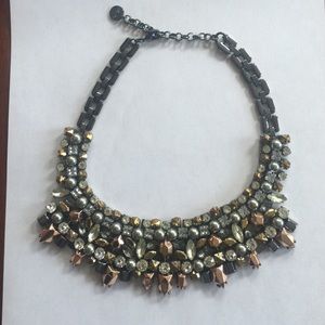 Stella & Dot Kahlo Bib Necklace