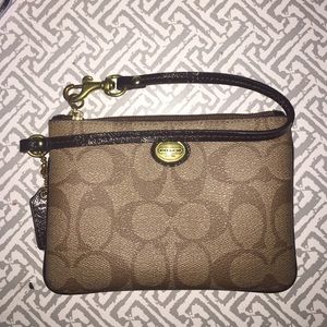 Zip-up Coach wallet!