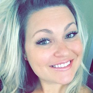 Meet your Posher, Lindsay