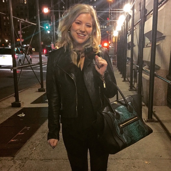 MEET YOUR POSHER! - Picture 8 of 8