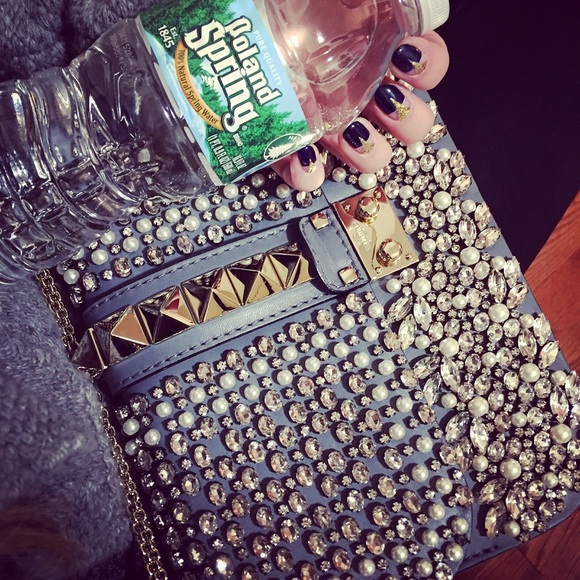 MEET YOUR POSHER! - Picture 2 of 8