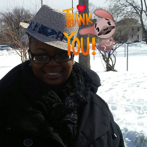 Meet your Posher, Elise