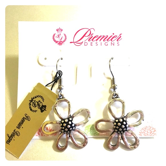 Premier Designs Earrings