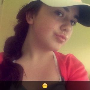 Meet your Posher, Alisa