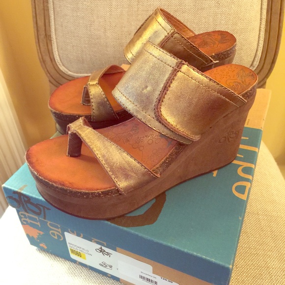 OTBT Brookfields Gold