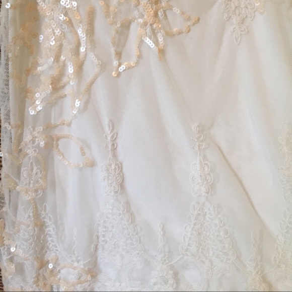 Express Sequined Tank - Picture 2 of 3